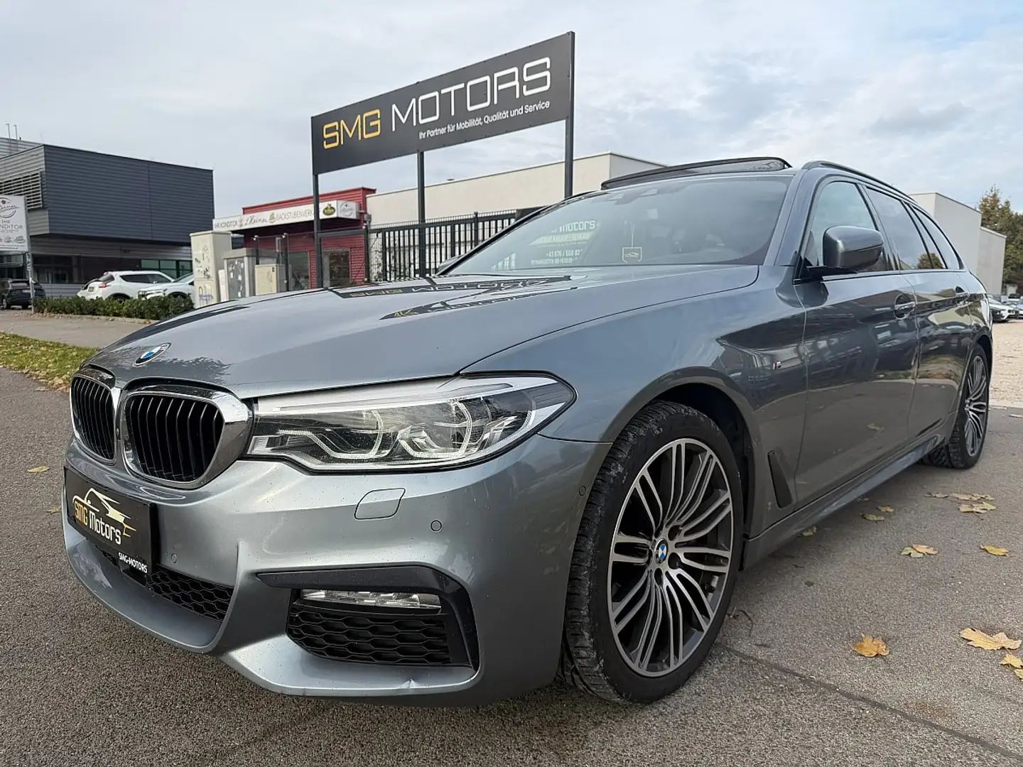 BMW 530 d xDrive Touring Aut. M-PAKET AB WERK VOLL VOLL... Grau - 1