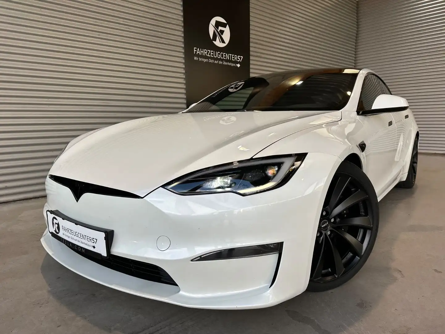 Tesla Model S Long Range Weiß - 1