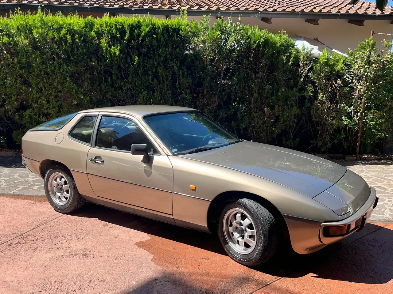 Porsche 924 2.0, foto 1