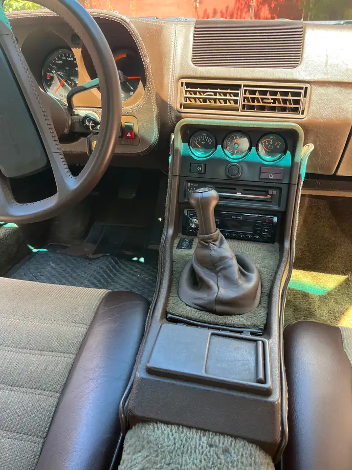 Porsche 924 2.0, foto 6