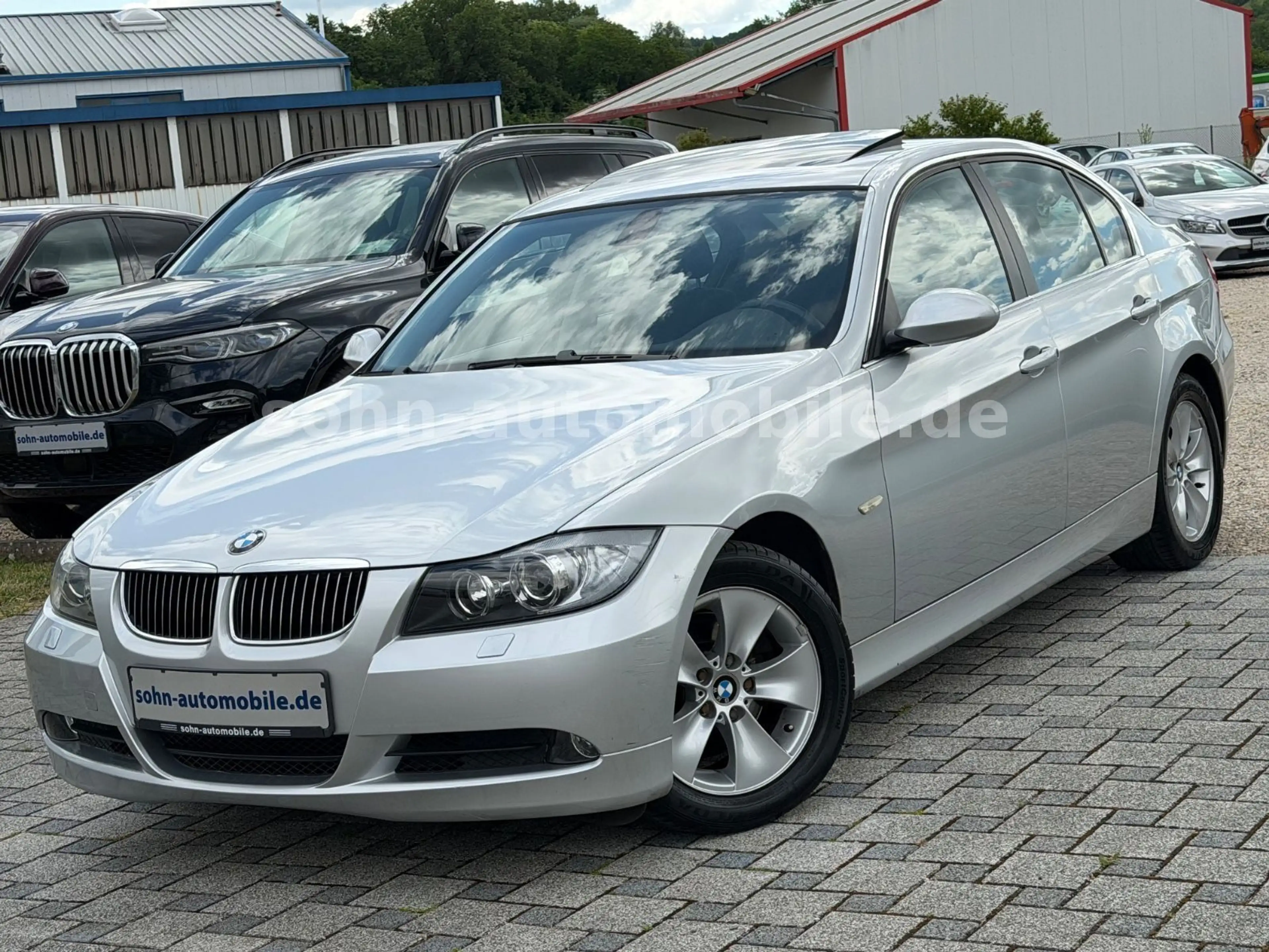 BMW 325 i Limo. Automatik/2.Hand/Scheckheft/Xenon/GSD — photo 2