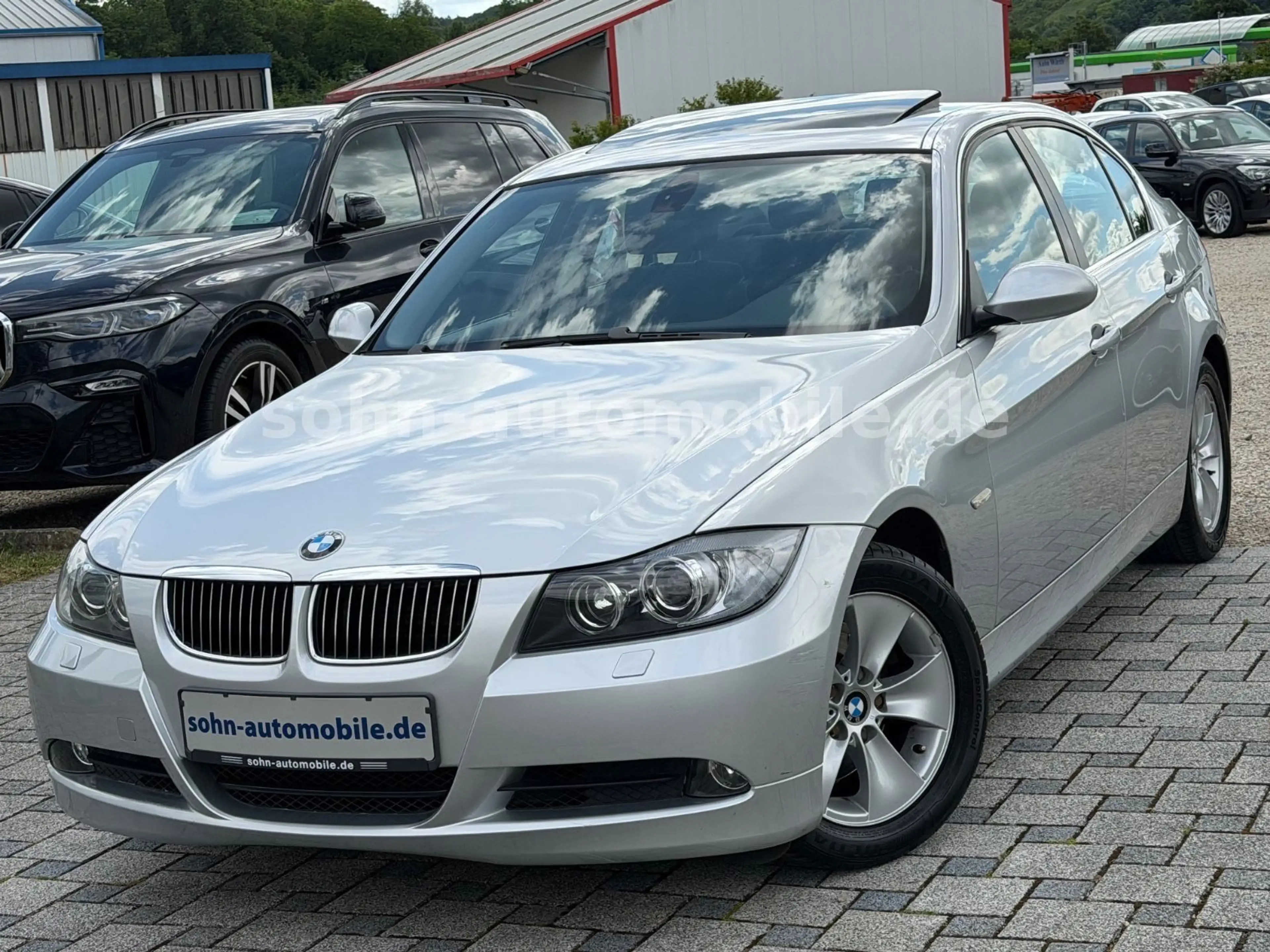 BMW 325 i Limo. Automatik/2.Hand/Scheckheft/Xenon/GSD