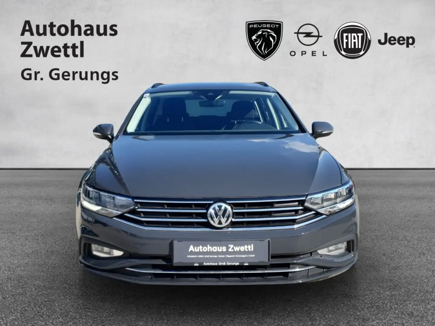 Volkswagen Passat Kombi Business 1,6 SCR TDI DSG Grau - 2