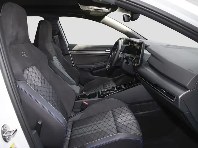 Volkswagen Golf view 8