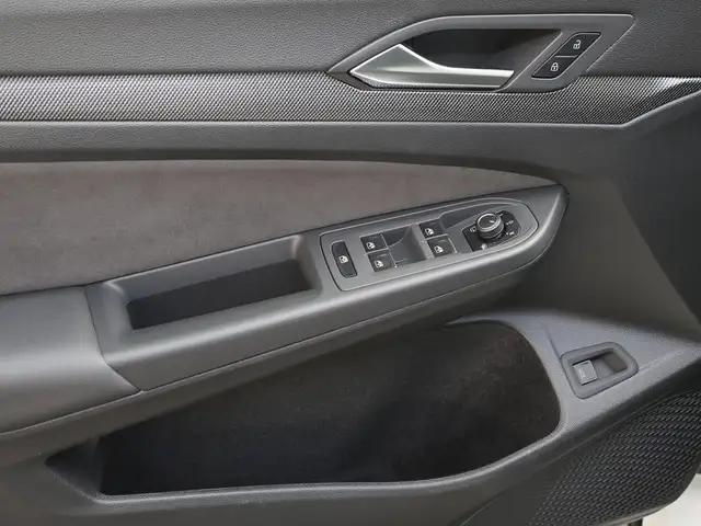 Volkswagen Golf view 16