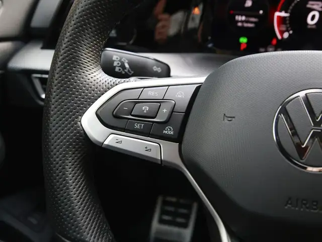 Volkswagen Golf view 15
