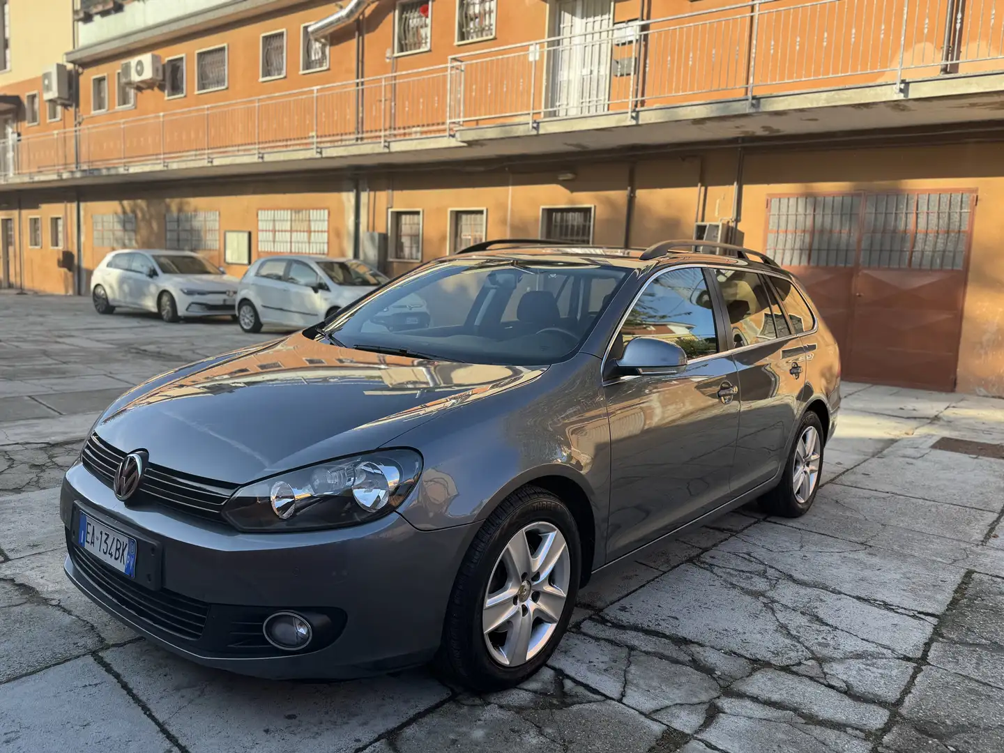 Volkswagen Golf Variant 1.8 Highline 4motion - 1