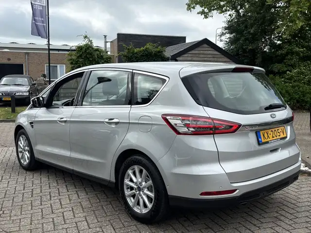 Ford S-Max view 7