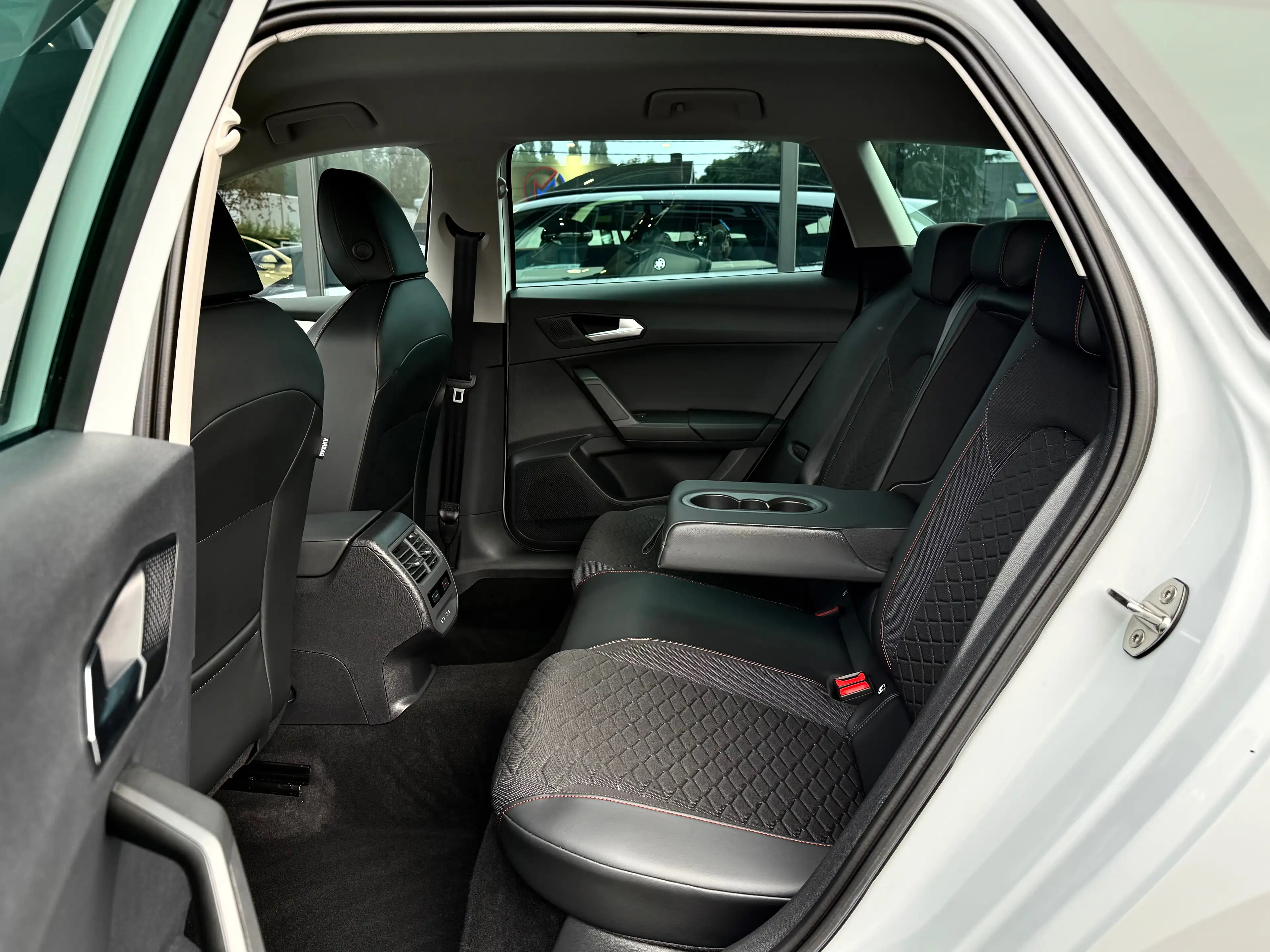 SEAT Leon e-Hybrid FR 1.4 204CV BAUTO+F1 COCKPiT CARPLAY CAMERA NAVi CUiR JA17" ++ — photo 14