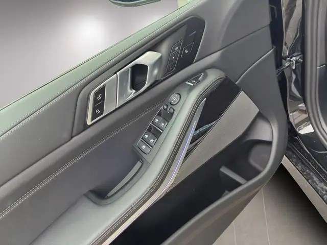 BMW X5 xDrive30d Ansicht 9