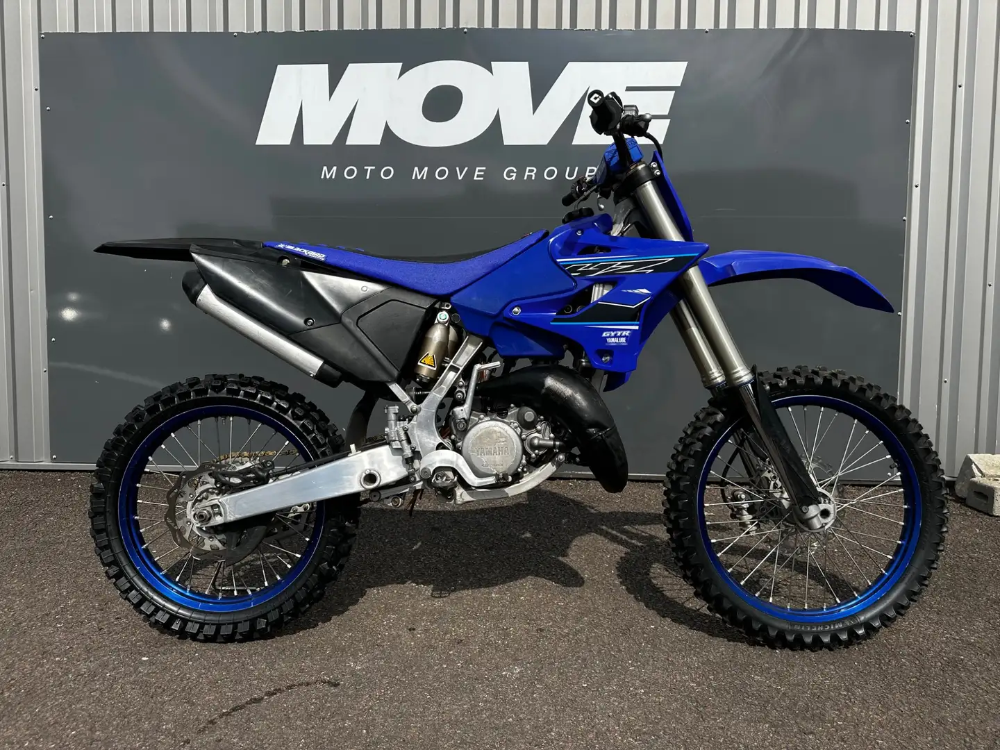 Yamaha YZ 125 - 1