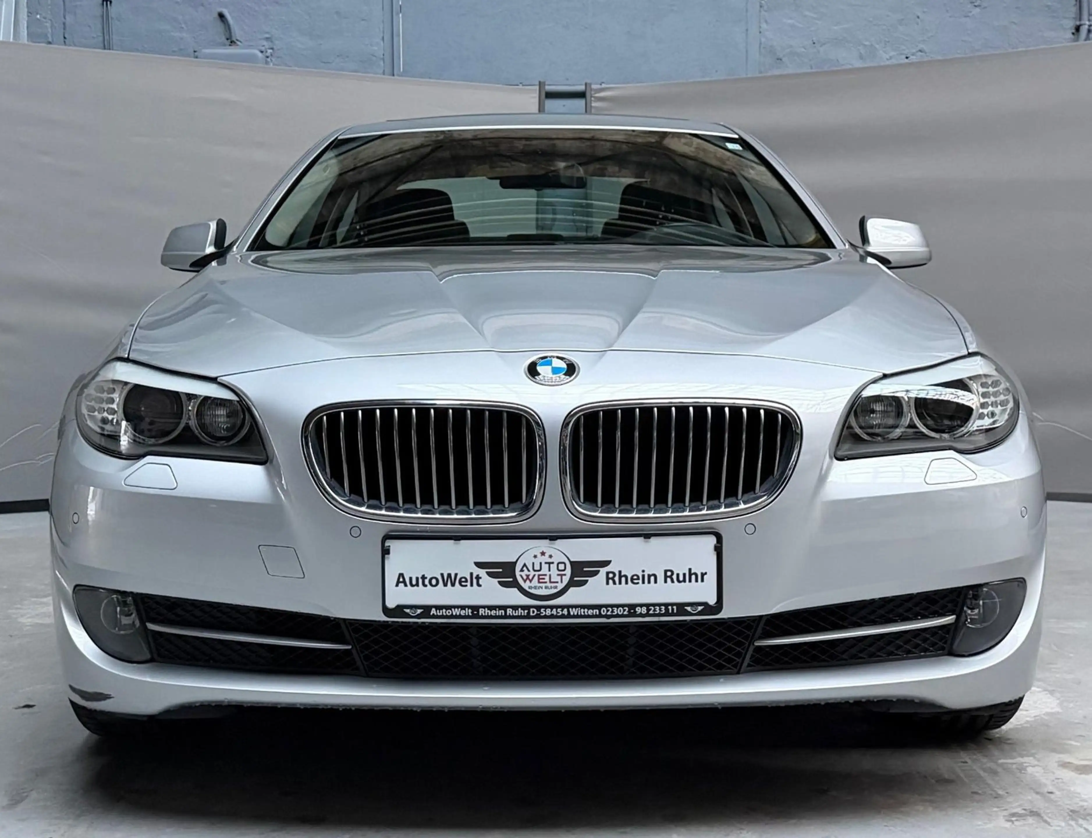 BMW 528 i 530i Leder Xenon SSD Komfortzugang Scheckhf — photo 3