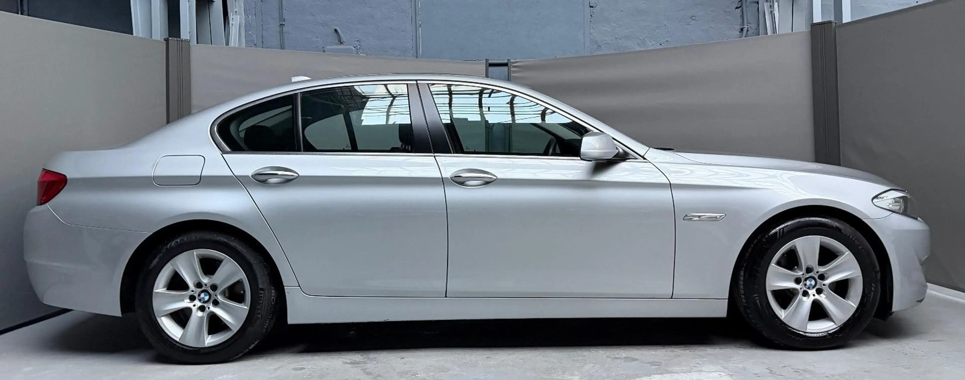 BMW 528 i 530i Leder Xenon SSD Komfortzugang Scheckhf — photo 11