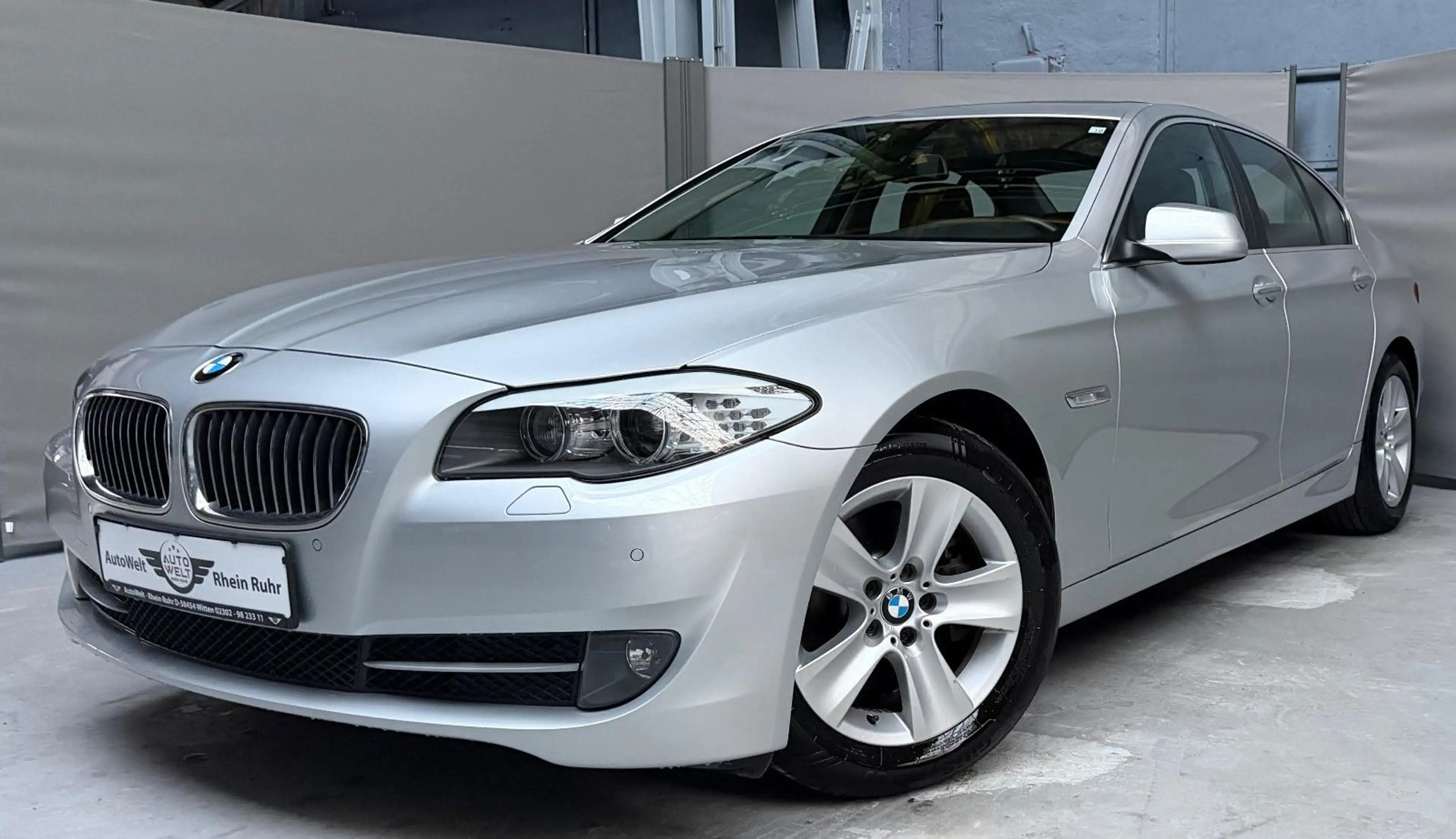 BMW 528 i 530i Leder Xenon SSD Komfortzugang Scheckhf — photo 5