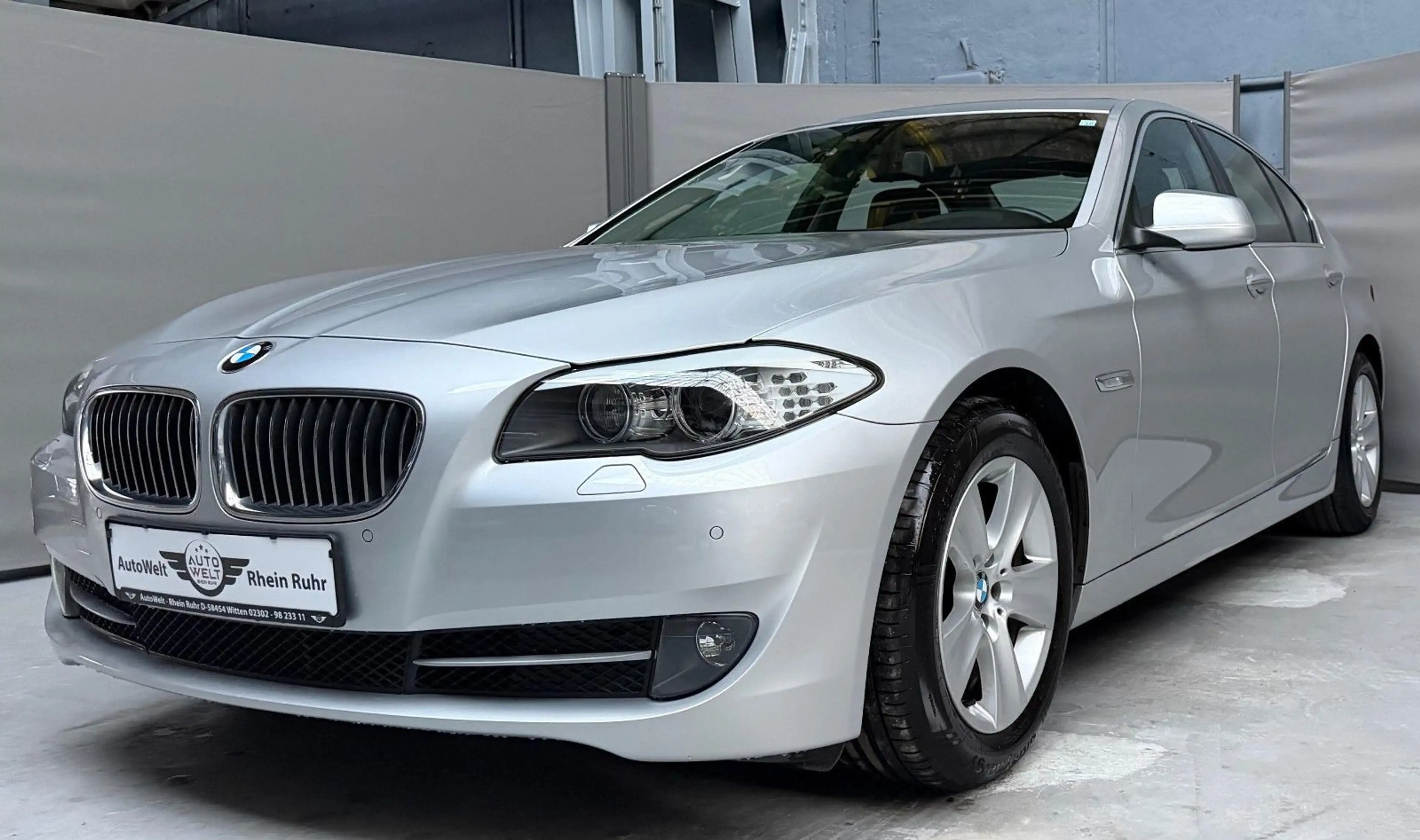 BMW 528 i 530i Leder Xenon SSD Komfortzugang Scheckhf