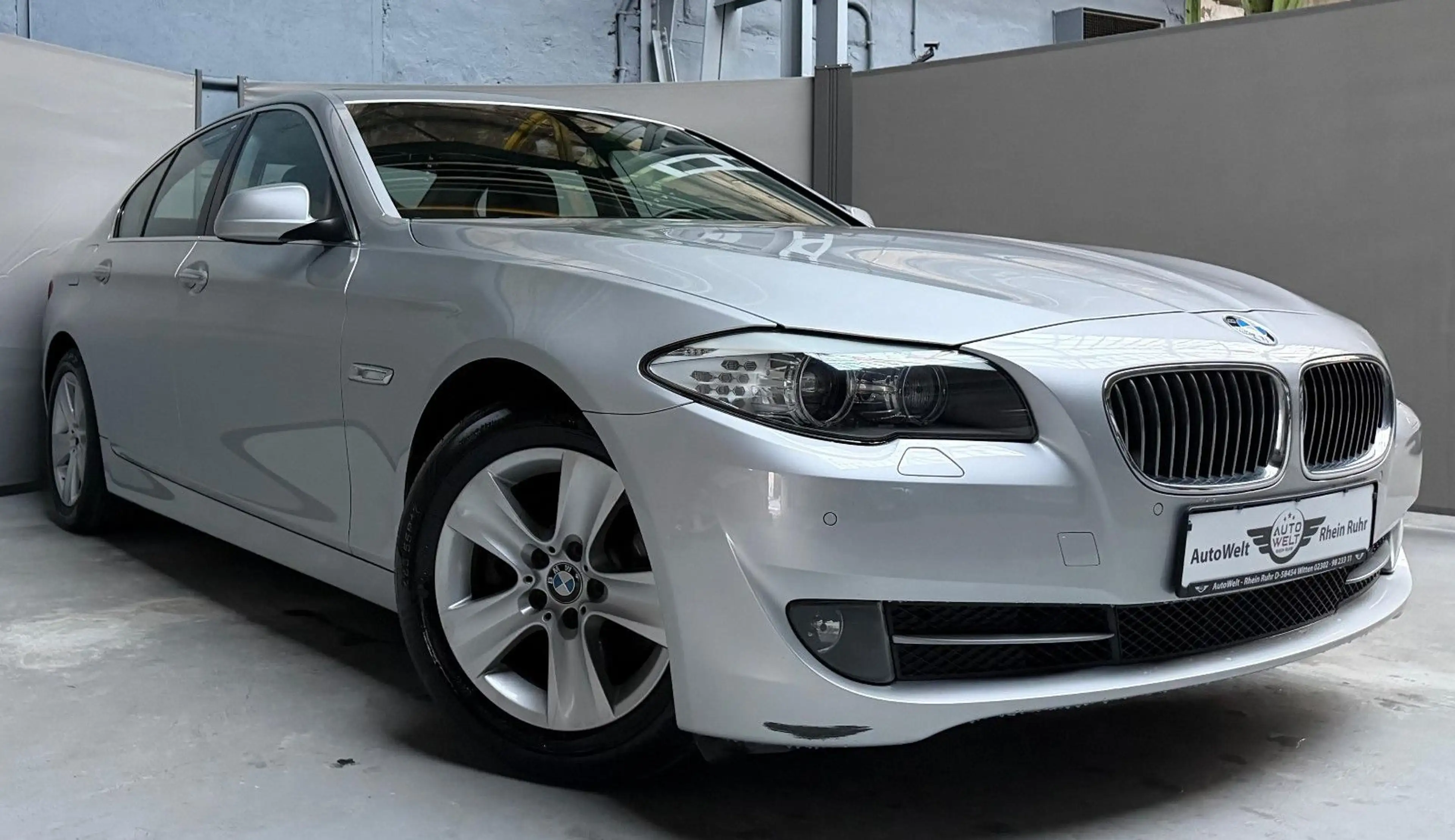 BMW 528 i 530i Leder Xenon SSD Komfortzugang Scheckhf — photo 4