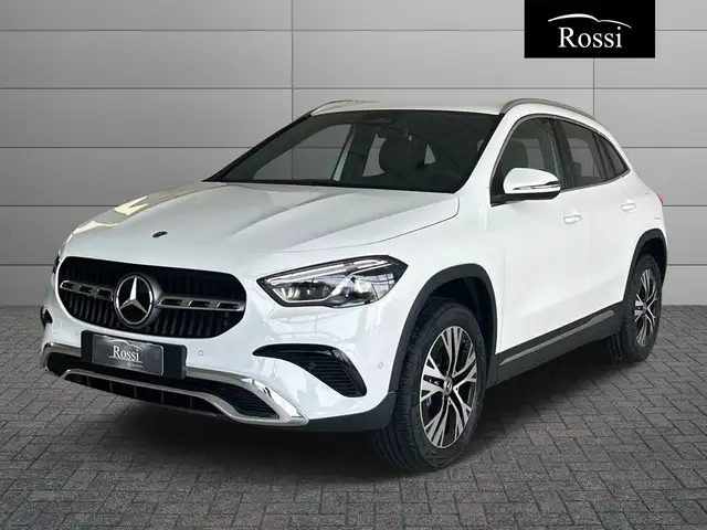 Mercedes-Benz GLA 180 d Automatic