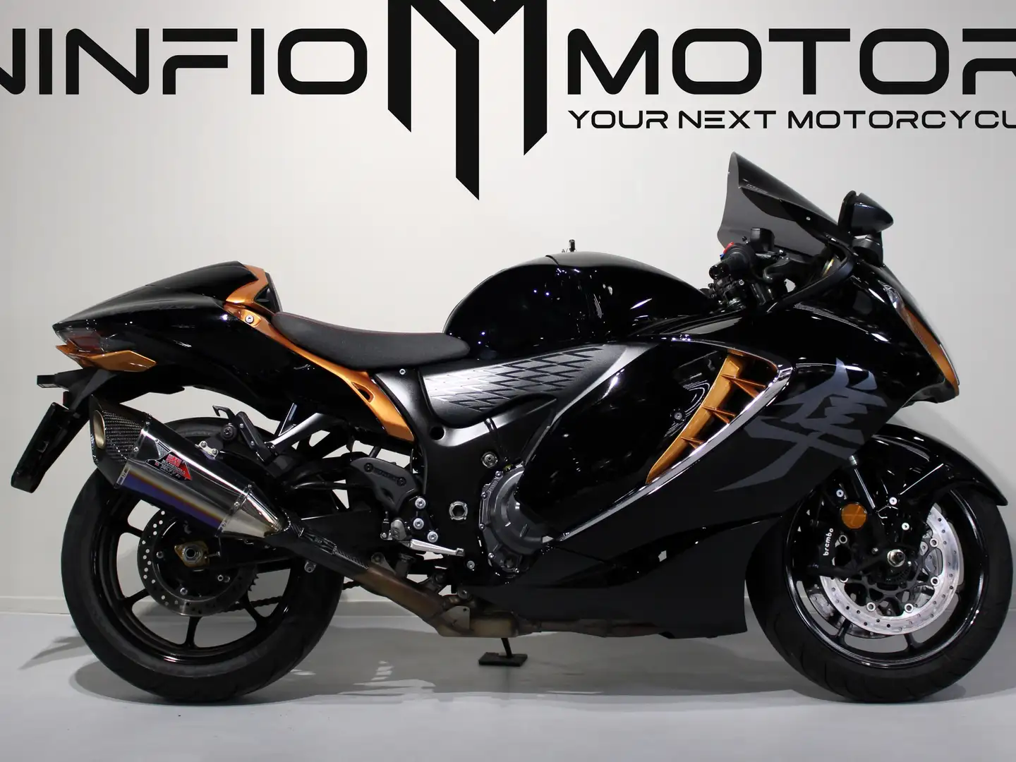 Suzuki GSX 1300 R Hayabusa - 1