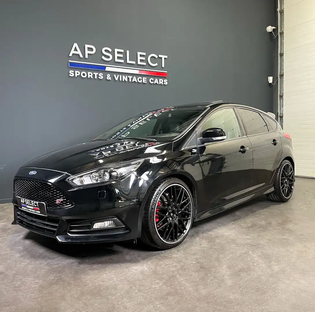 Ford Focus ST 2.0 250ch PANO, CAM, RECARO Noir - 1