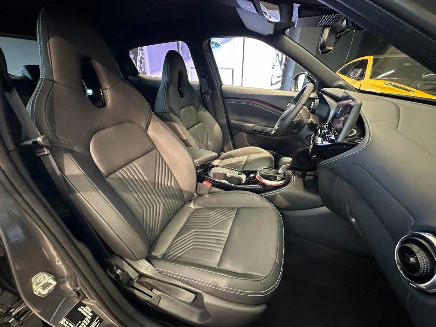 Nissan Juke 1.0 DIG-T 114 CV DCT Tekna Auto Navi Grigio - 1