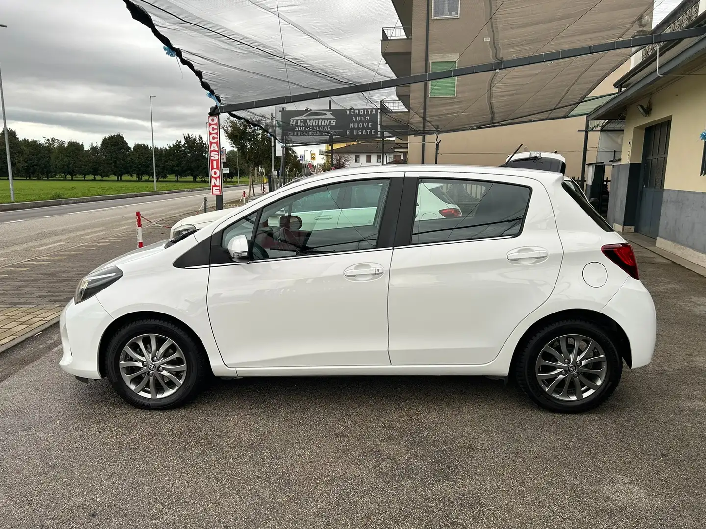 Toyota Yaris 1.4 D-4D 90CV Cool - OK NEOPATENTATI Bianco - 2