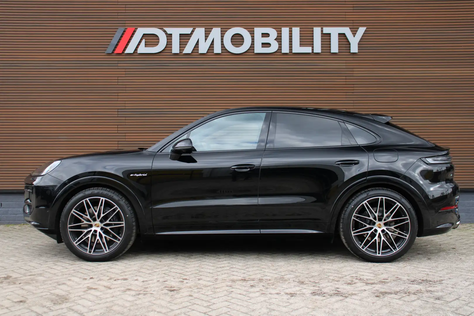 Porsche Cayenne Coupé 3.0 E-Hybrid | Nieuw '24 model | Sport Chron Czarny - 2