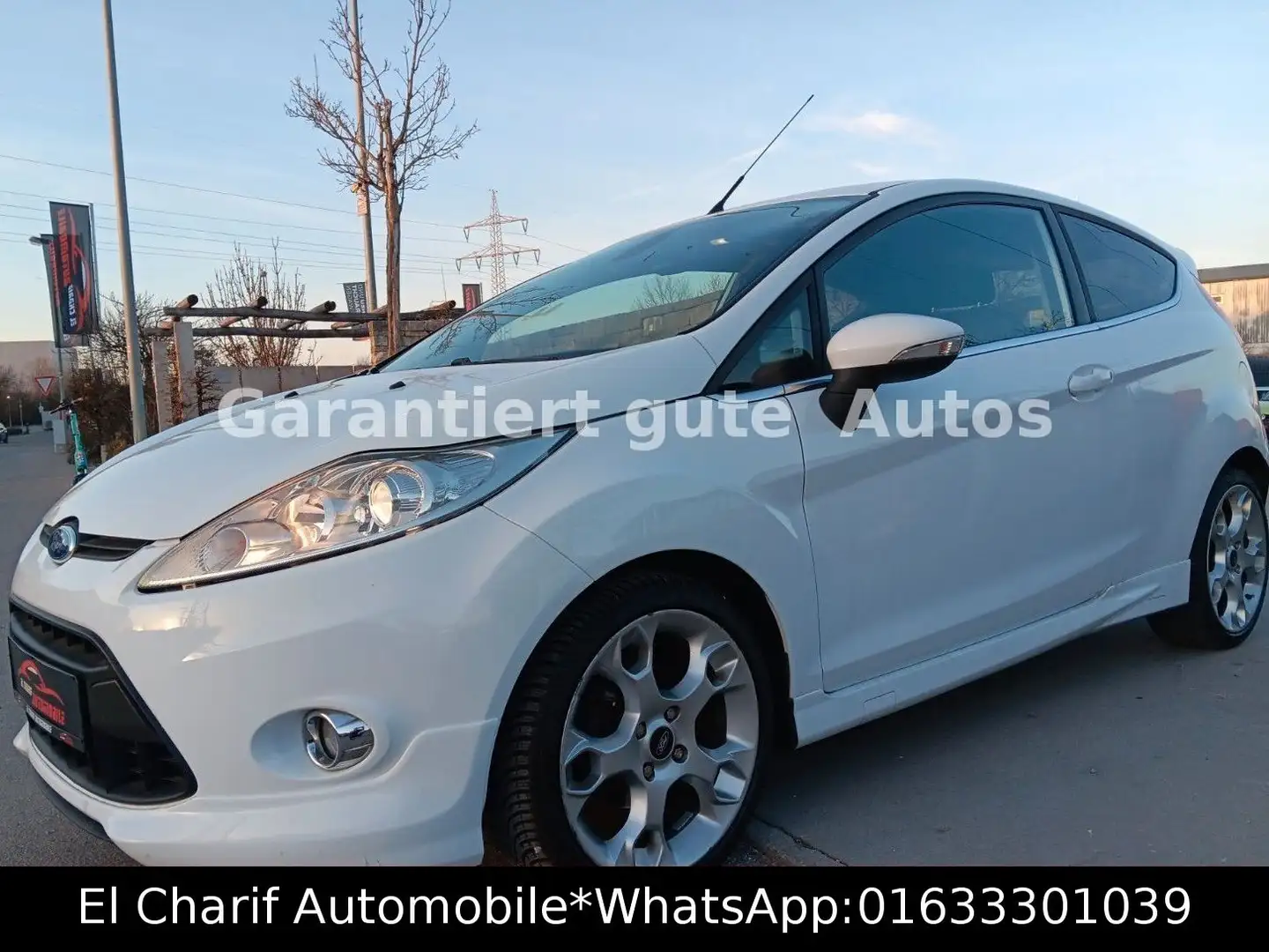 Ford Fiesta Titanium Weiß - 2