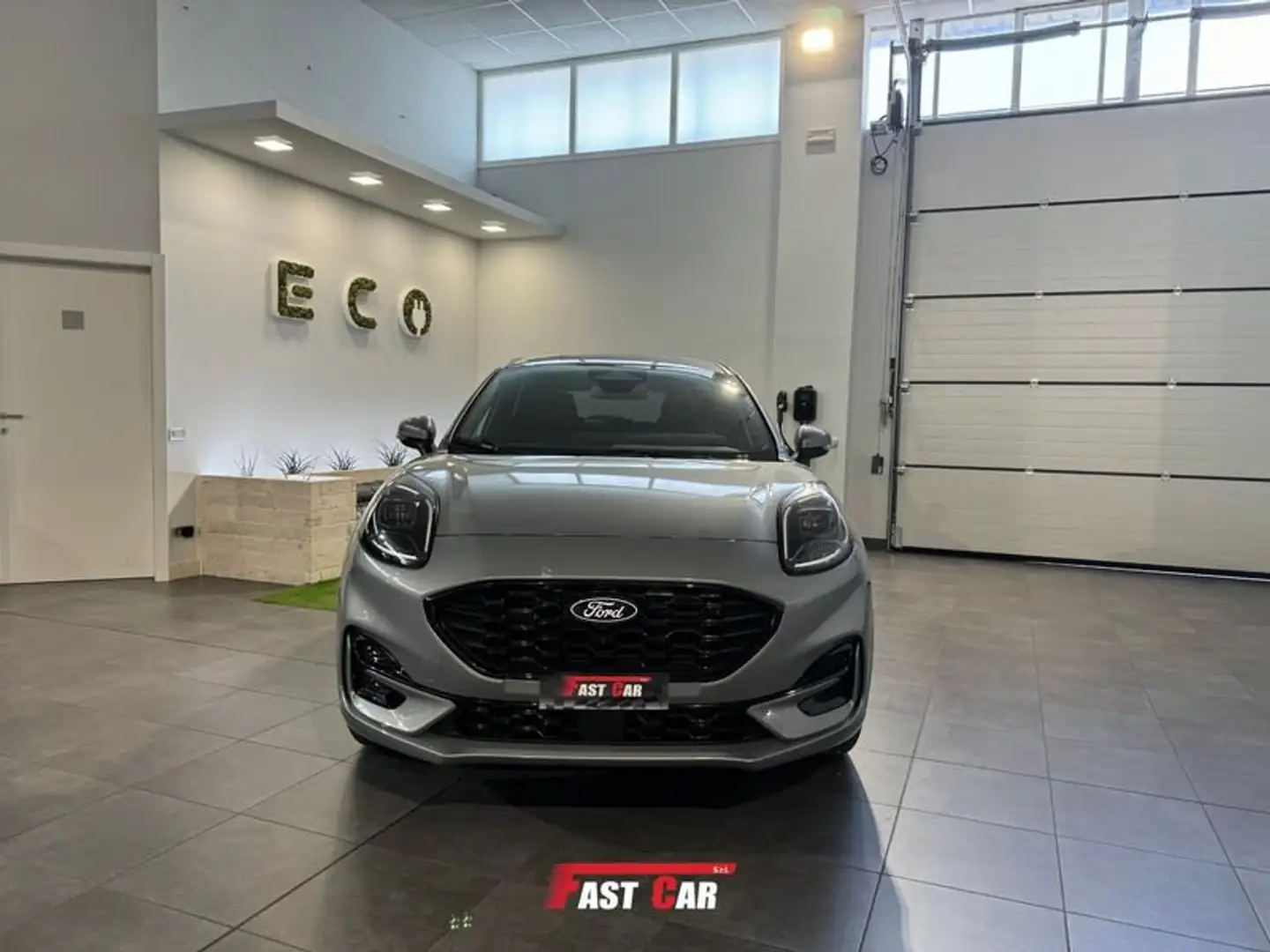 Ford Puma 1.0 EcoBoost Hybrid 125 CV S&S ST-Line Stříbrná - 2