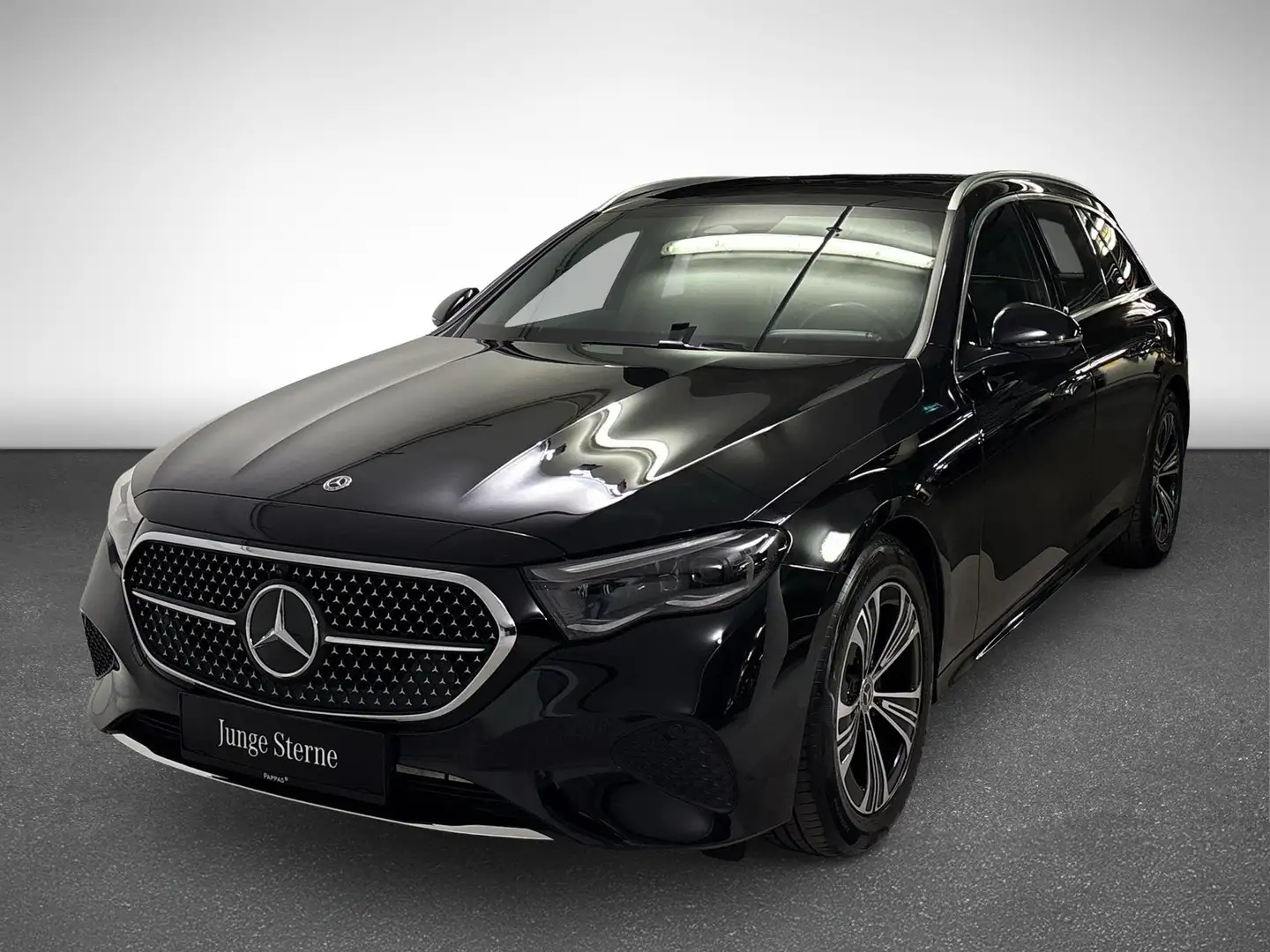Mercedes-Benz E 220 d 4MATIC T-Modell SHZ Schwarz - 2