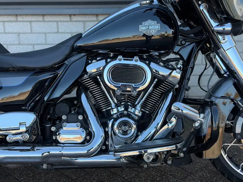 Harley-Davidson Street Glide - foto 7