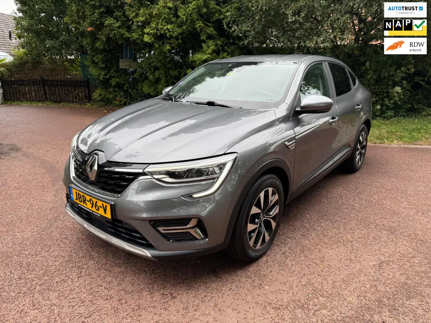 Renault Arkana 1.6 E-Tech hybrid 145 evolution / Navi / xenon / A Gris - 1