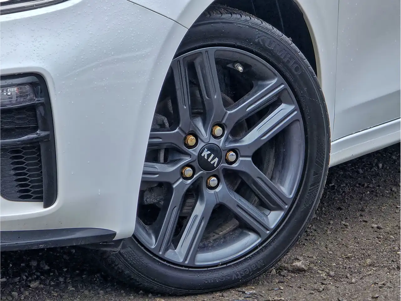 Kia Forte снимка Kia Forte