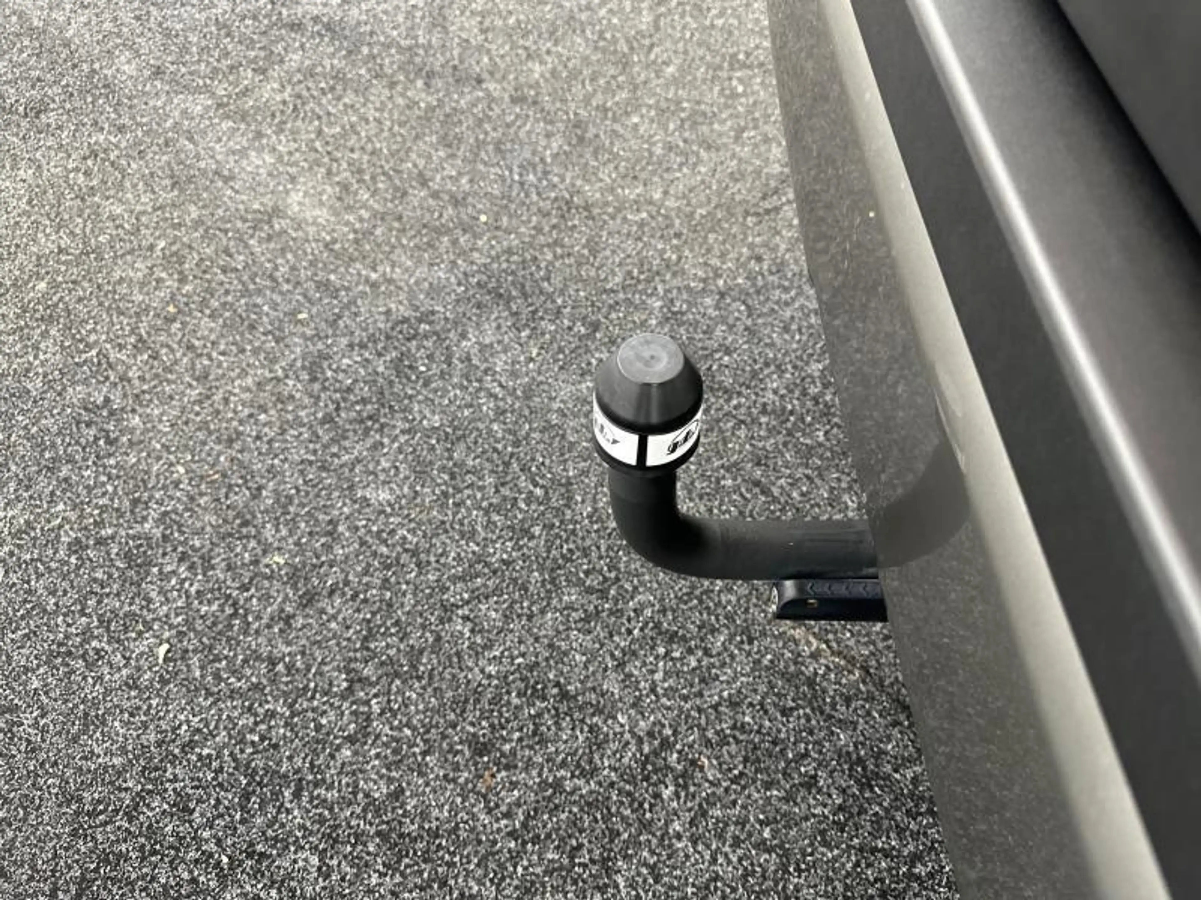 Toyota RAV 4 222hp HEV AWD Premium Plus | tow bar | winter pack — photo 17