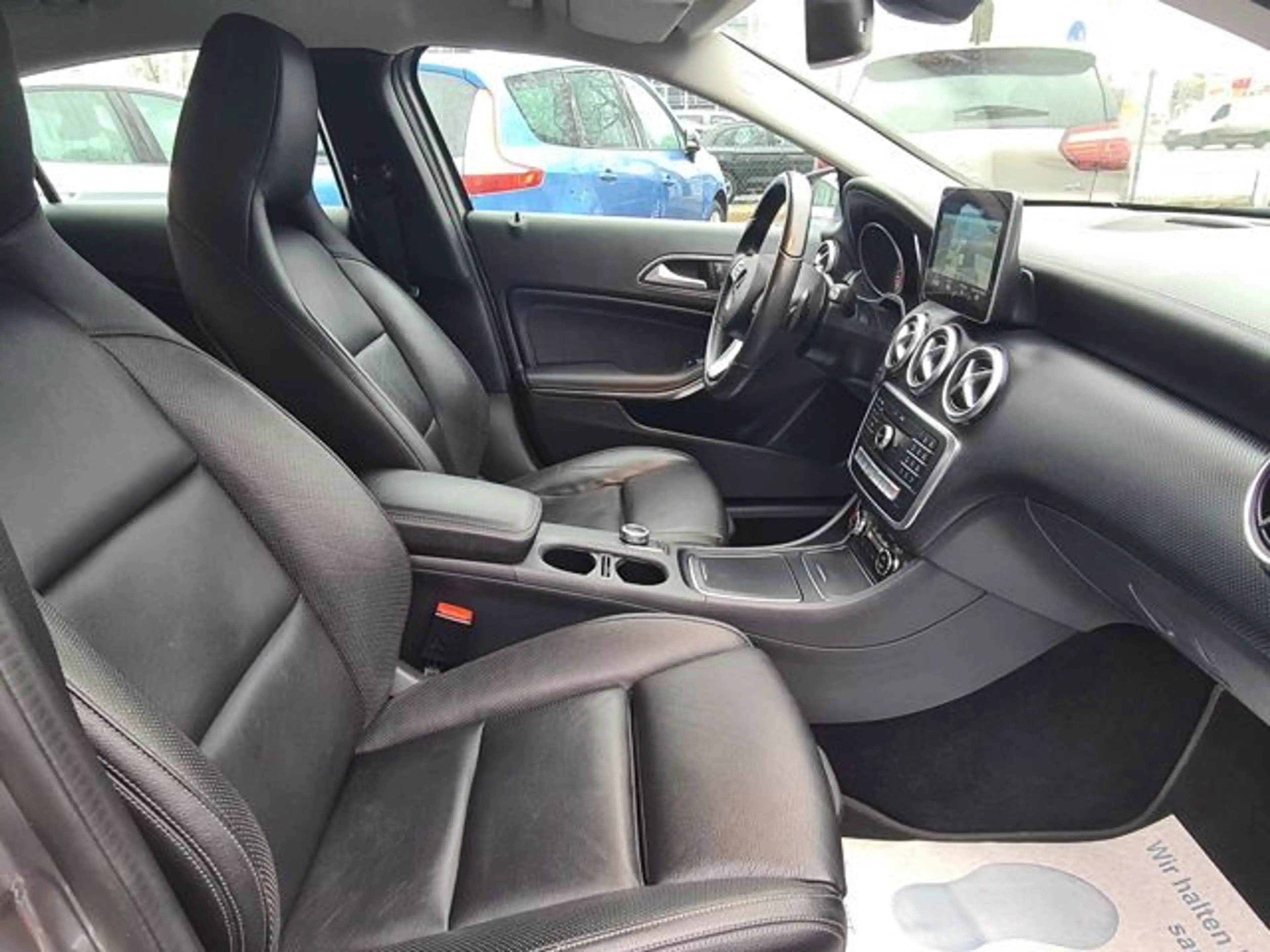 Mercedes-Benz A 180 Leder-Nappa/LED/Navi/Kamera/Sitzh. — photo 12