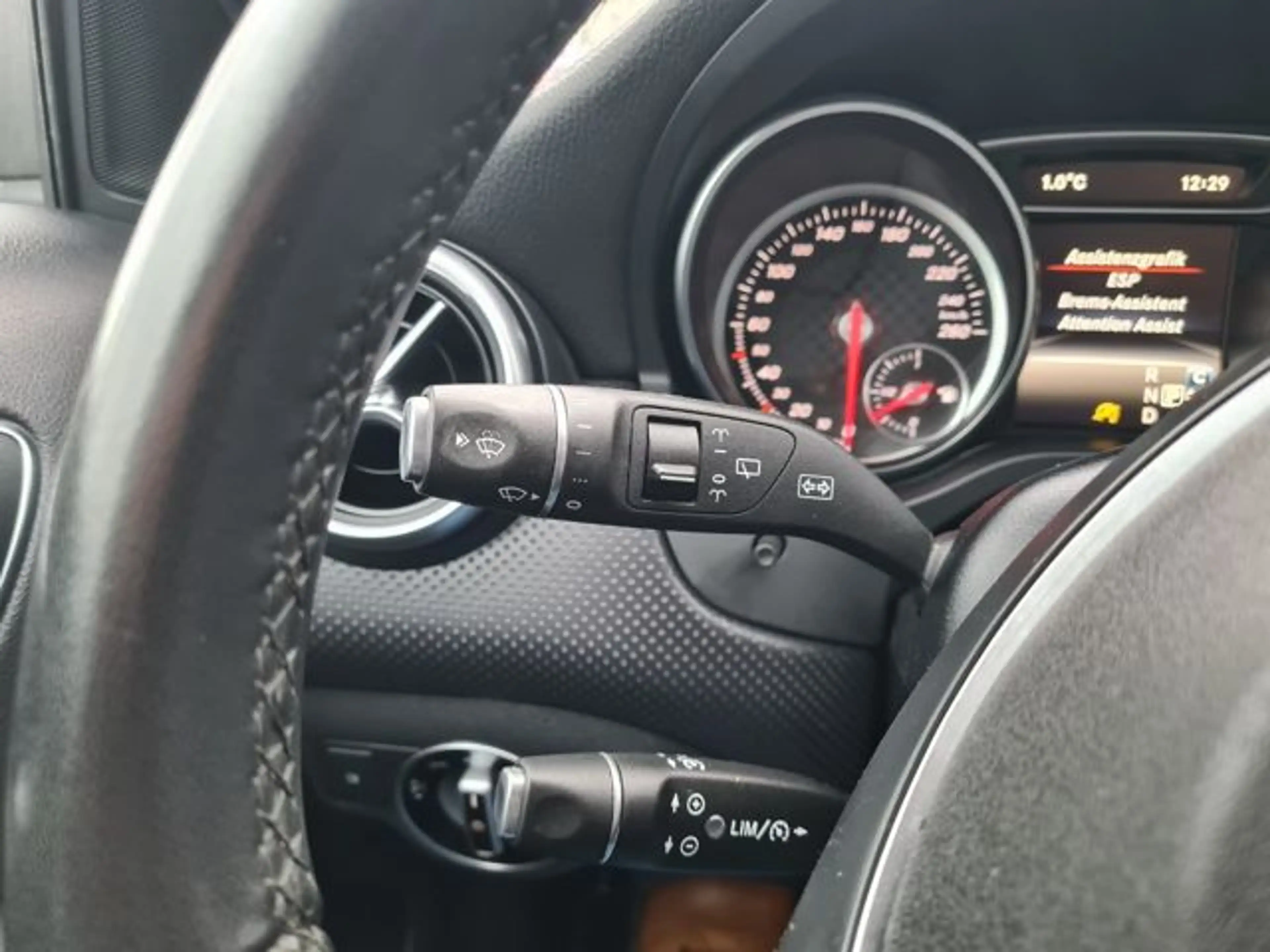 Mercedes-Benz A 180 Leder-Nappa/LED/Navi/Kamera/Sitzh. — photo 14