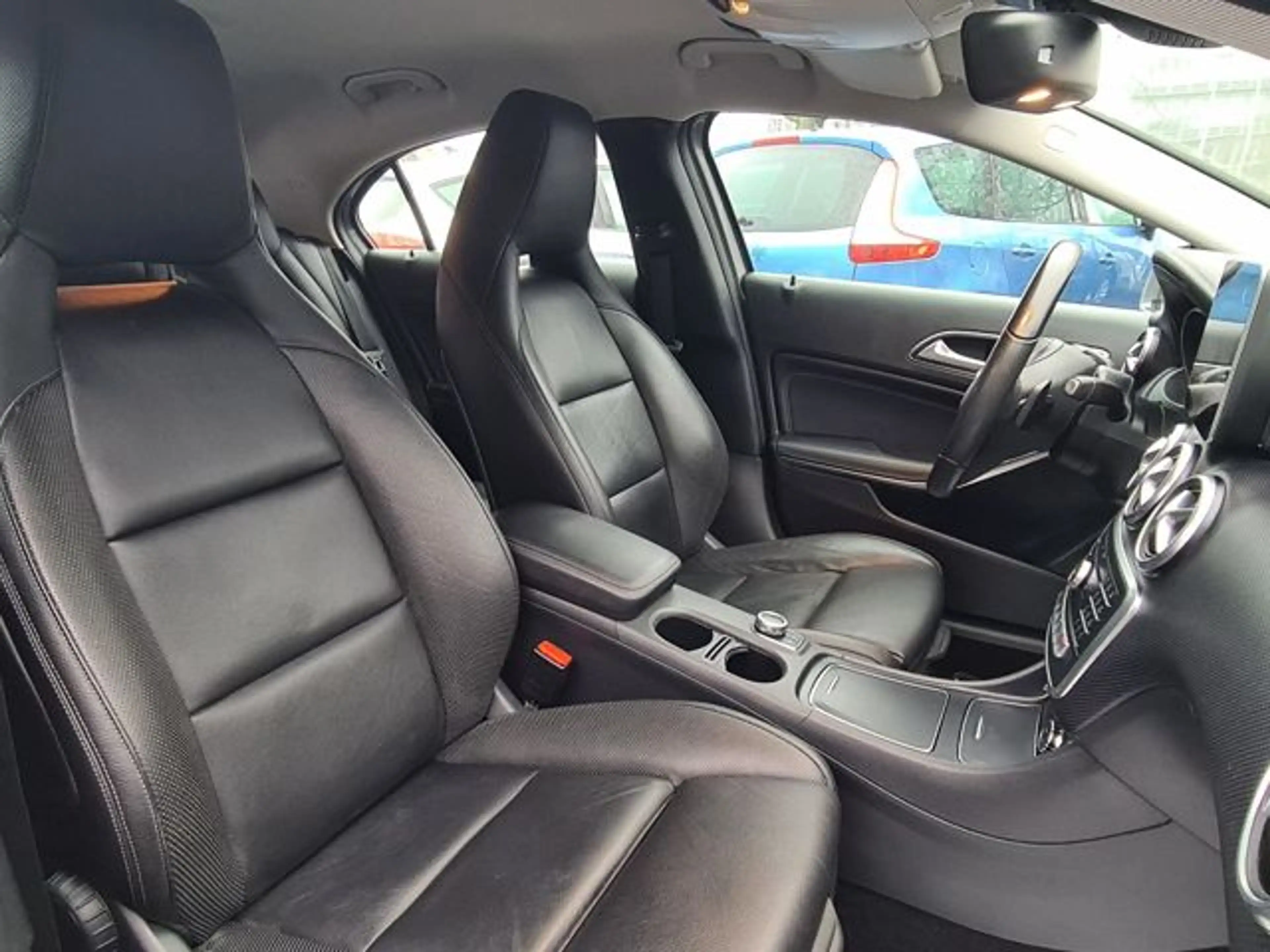 Mercedes-Benz A 180 Leder-Nappa/LED/Navi/Kamera/Sitzh. — photo 13