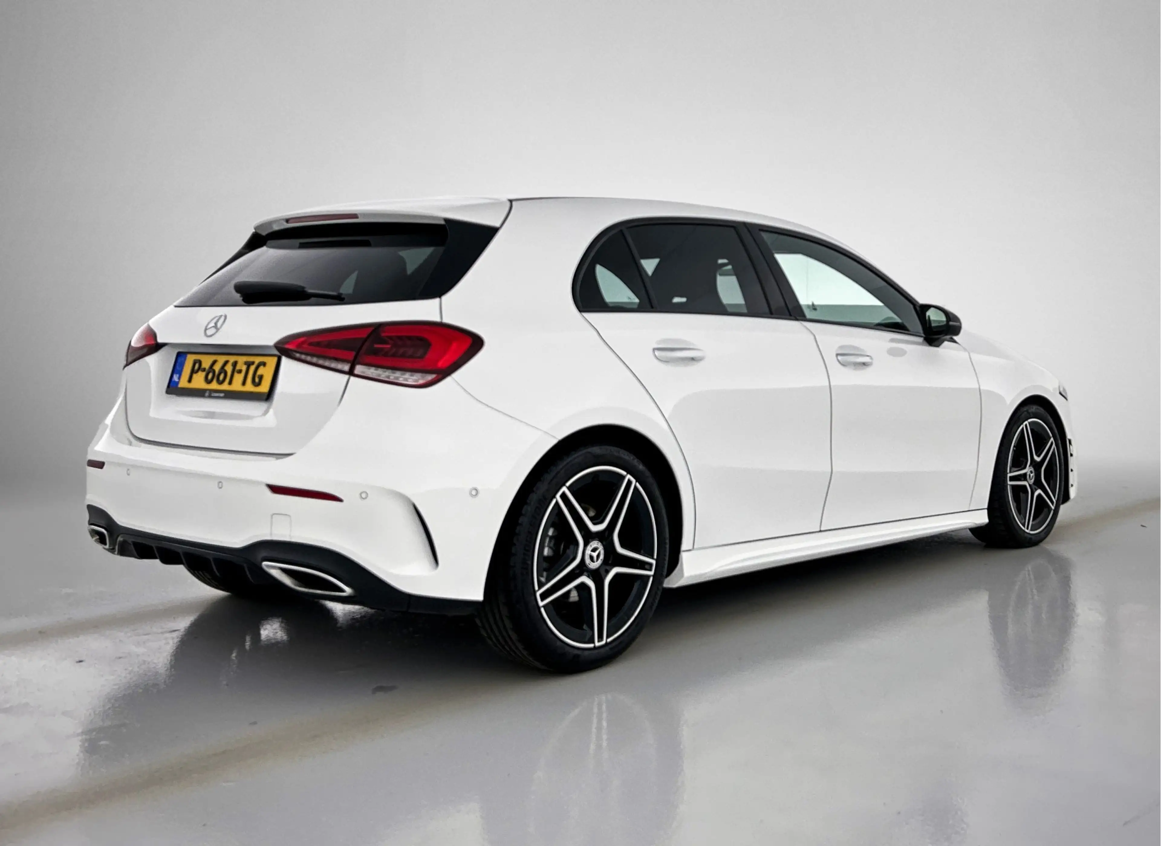 Mercedes-Benz A 180 Premium Plus  Panoramadak | elct. bedienbare voor — photo 2