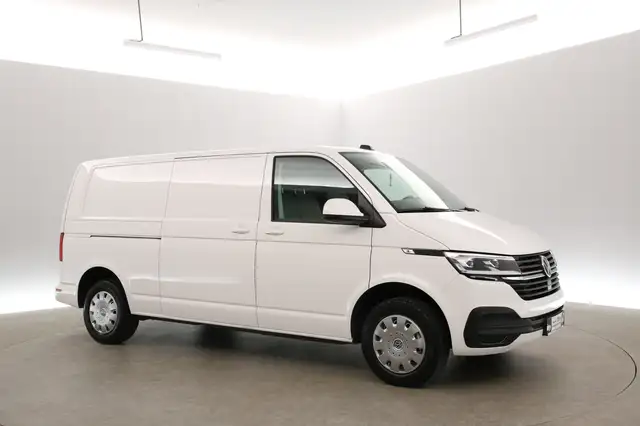Volkswagen Transporter view 6