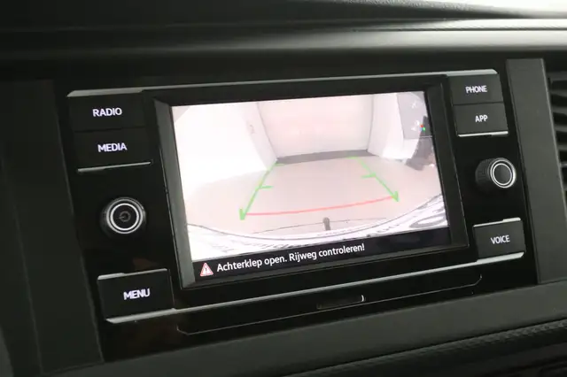 Volkswagen Transporter view 13