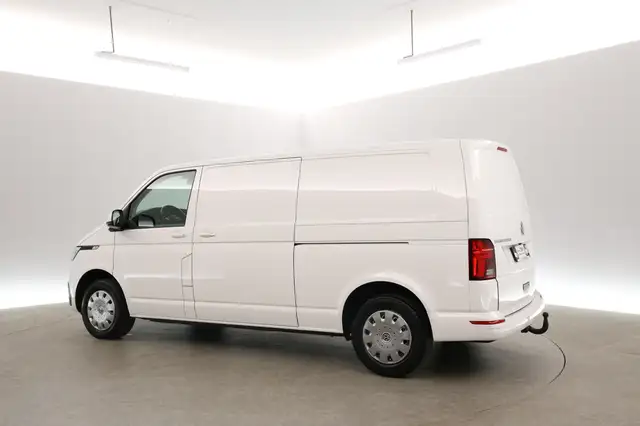 Volkswagen Transporter view 7