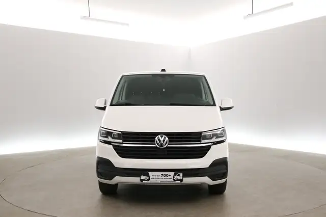 Volkswagen Transporter view 8
