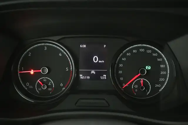 Volkswagen Transporter view 14