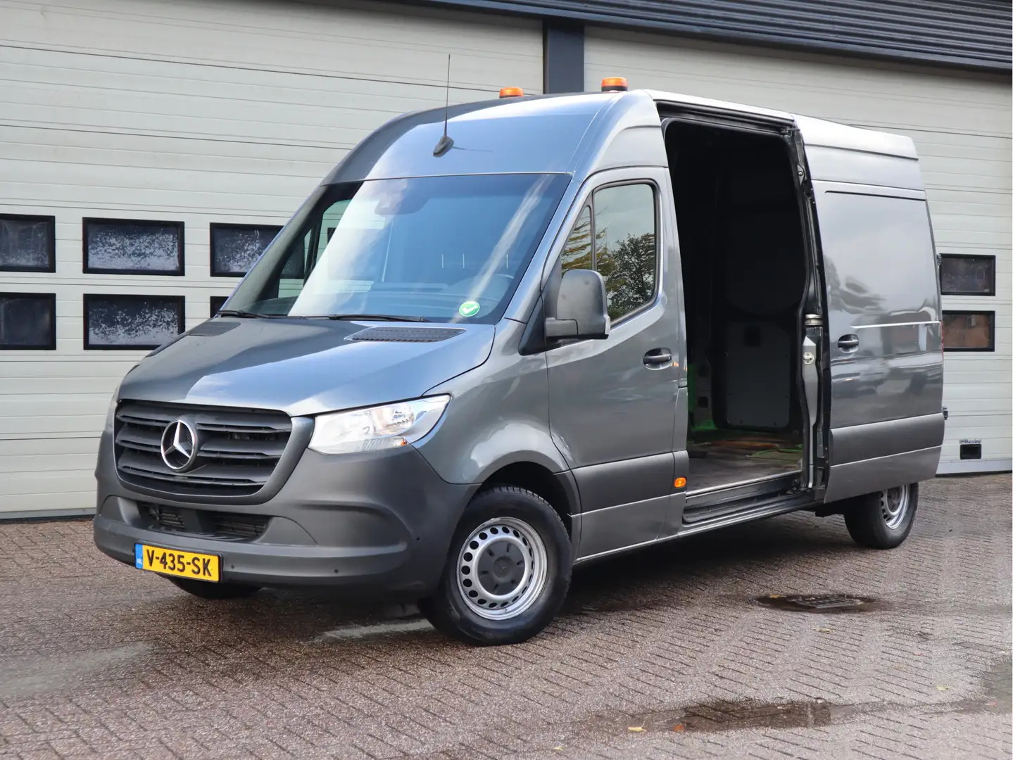 Mercedes-Benz Sprinter 314 CDI Automaat L2H2 L+R Schuifdr - Mbux Grijs - 2