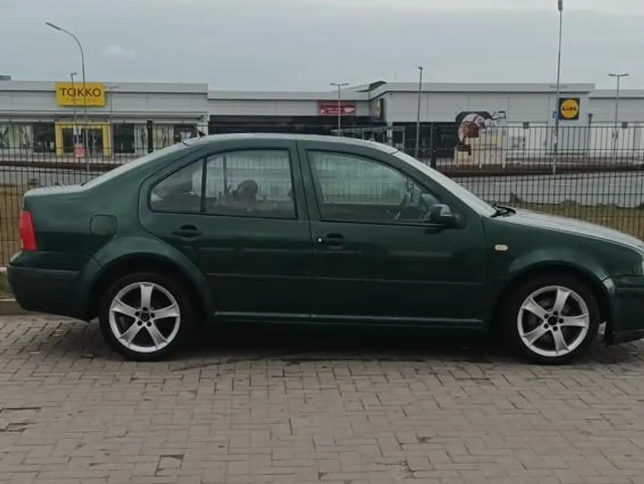 Volkswagen Bora Variant 1.6 Trendline, foto 4