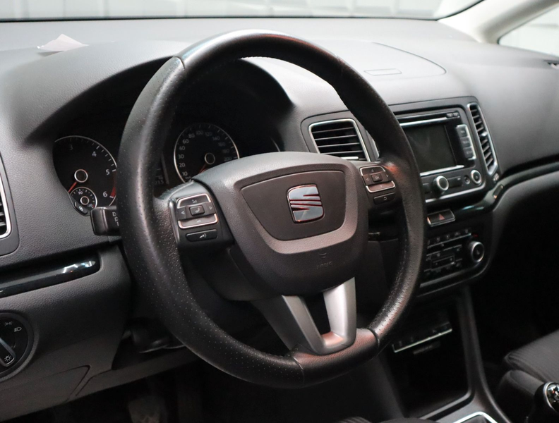 SEAT Alhambra Style Navi Kamera PDC SHZ Temp.7-Sitzer — photo 10