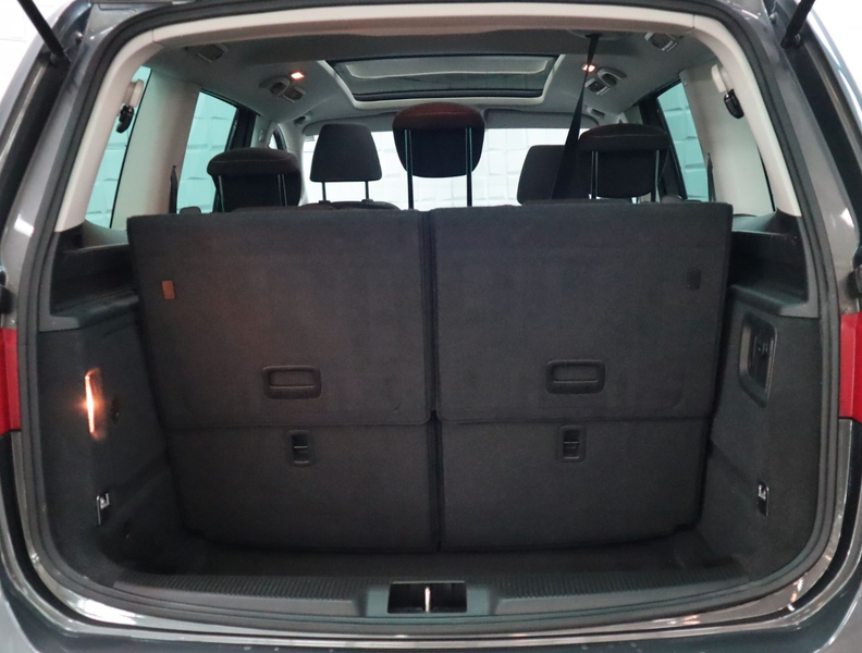 SEAT Alhambra Style Navi Kamera PDC SHZ Temp.7-Sitzer — photo 15