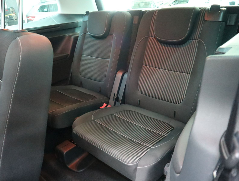 SEAT Alhambra Style Navi Kamera PDC SHZ Temp.7-Sitzer — photo 13
