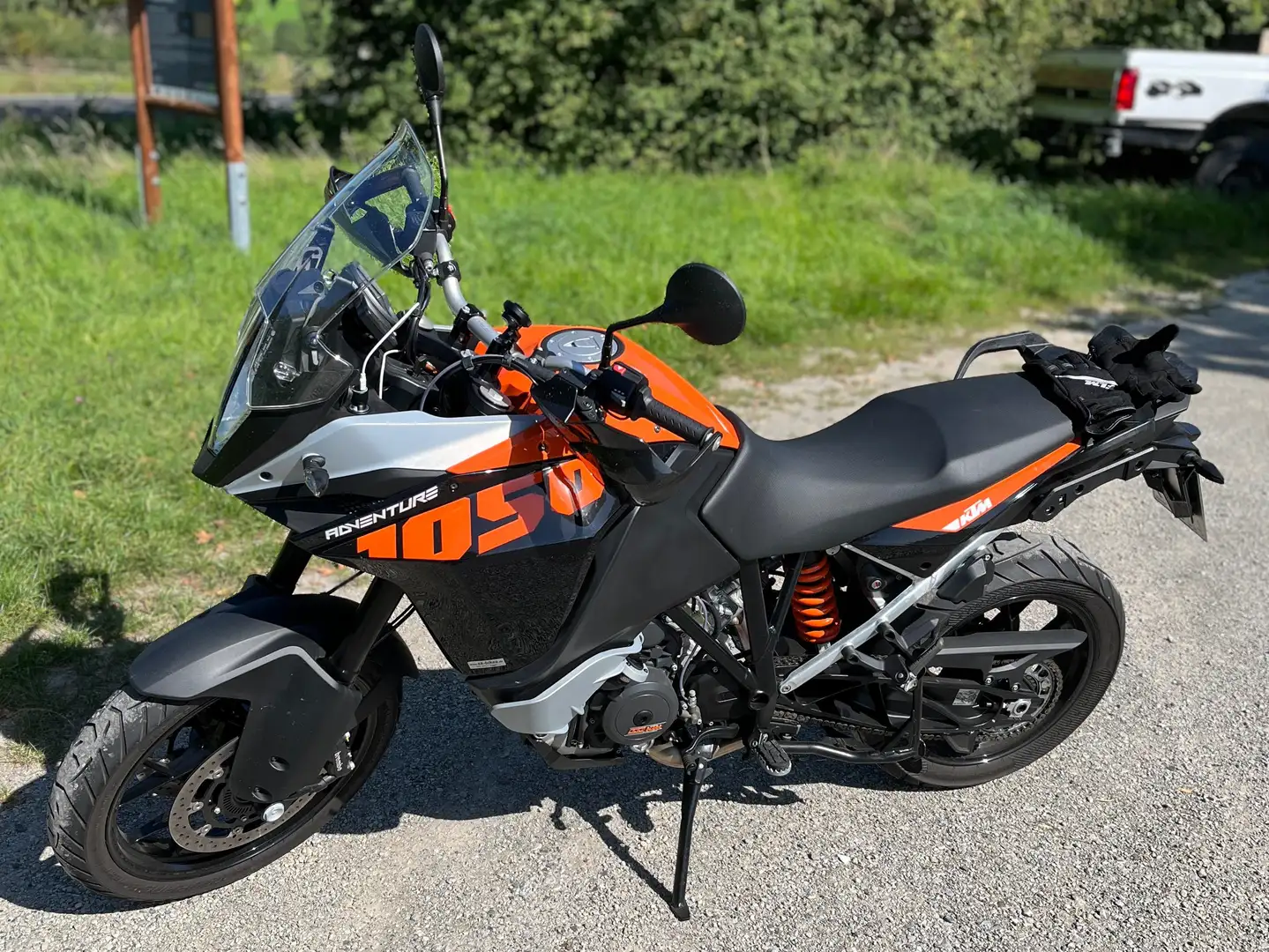 KTM 1050 Adventure Zwart - 2