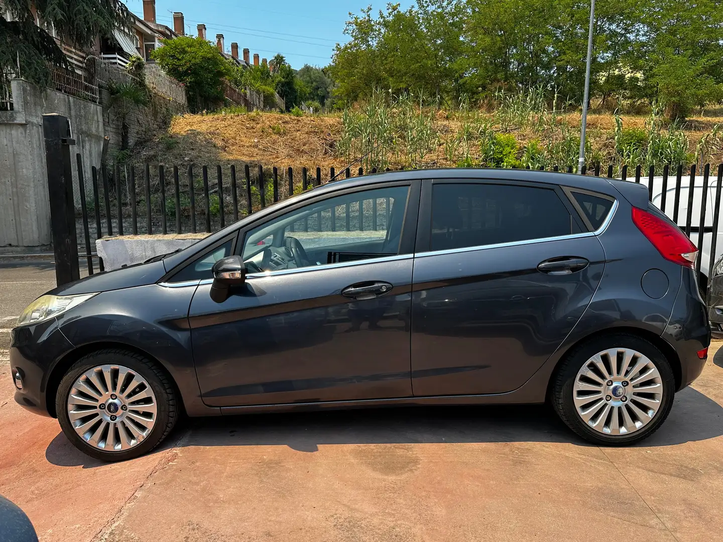 Ford Fiesta Fiesta 5p 1.2 16v Titanium 82cv - 2
