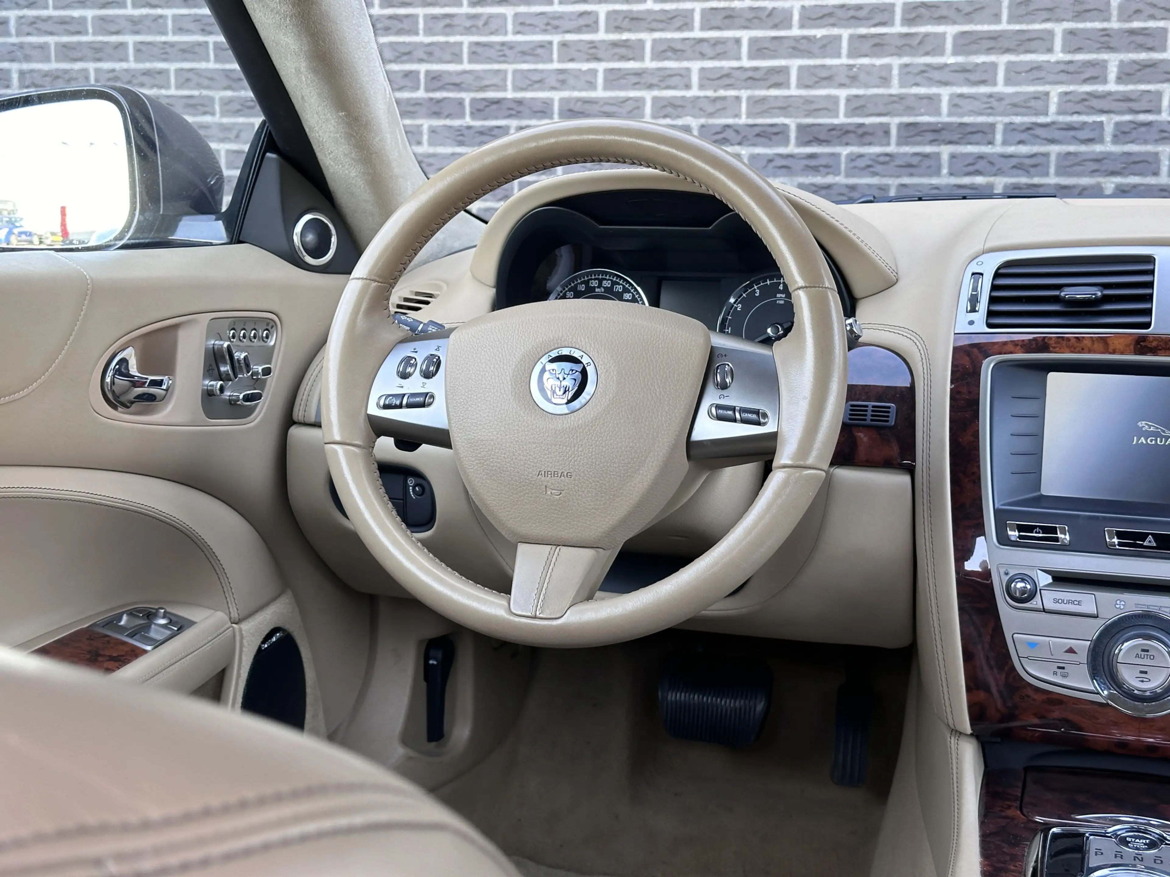 Jaguar XK 5.0 V8 Coupé Portfolio | Bowers & Wilkins | Premiu — photo 31